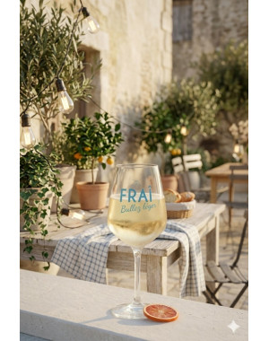 FRAÎ Blanc vin blanc faible en alcool servi très frais